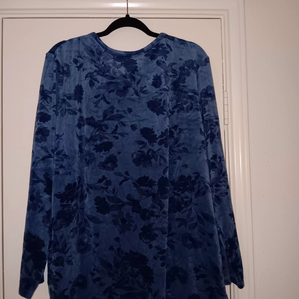 Denim&Co Blue Floral Tunic Top - Picture 5 of 5